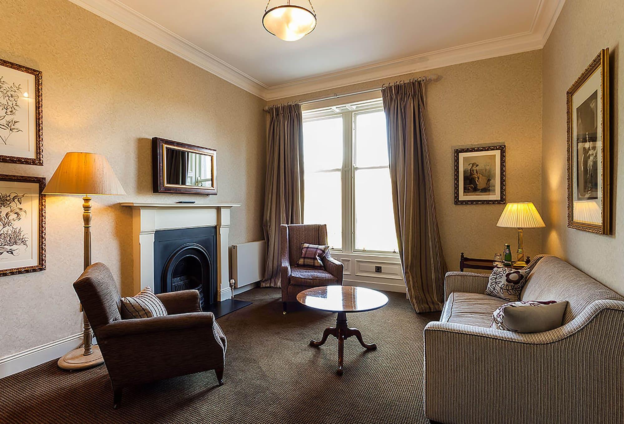 Cromlix Hotel Kinbuck ภายนอก รูปภาพ