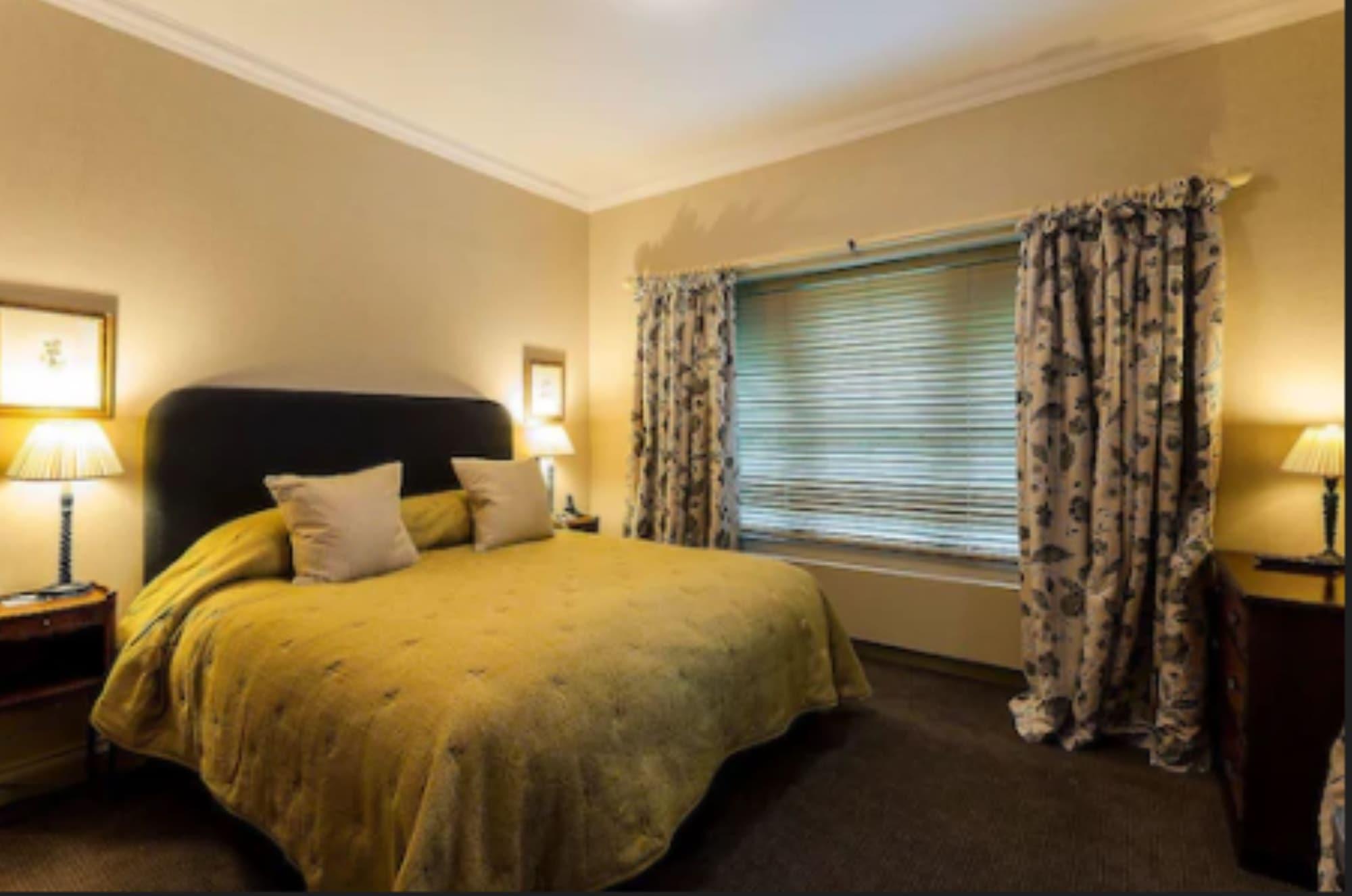 Cromlix Hotel Kinbuck ภายนอก รูปภาพ